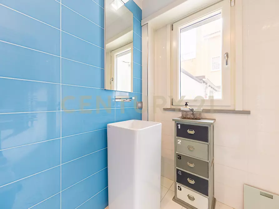 Immagine 31 di Villa in affitto  in Via Bedollo 117 a Roma