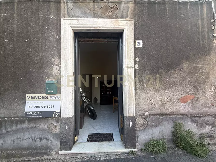 Immagine 10 di Casa indipendente in vendita  in Via Umberto I 27-29 a Viagrande