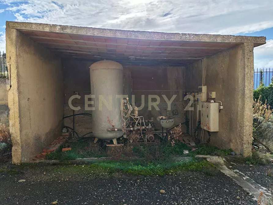 Immagine 36 di Attività artigianale in vendita  in Via Santisi a Motta D'affermo