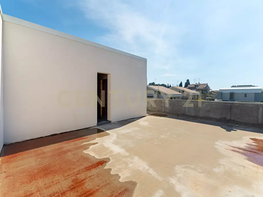 Immagine 11 di Casa bifamiliare in vendita  in Via Alessandro Manzoni 72 a Valverde