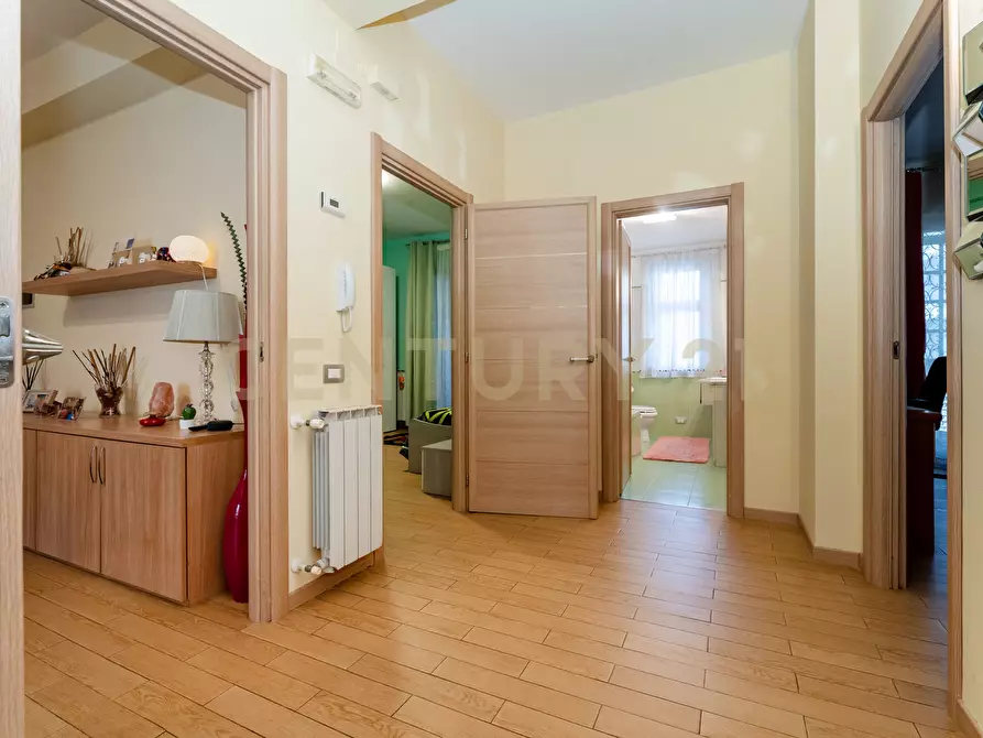 Immagine 9 di Quadrilocale in vendita  in Via Nazionale 32 a Aci Castello