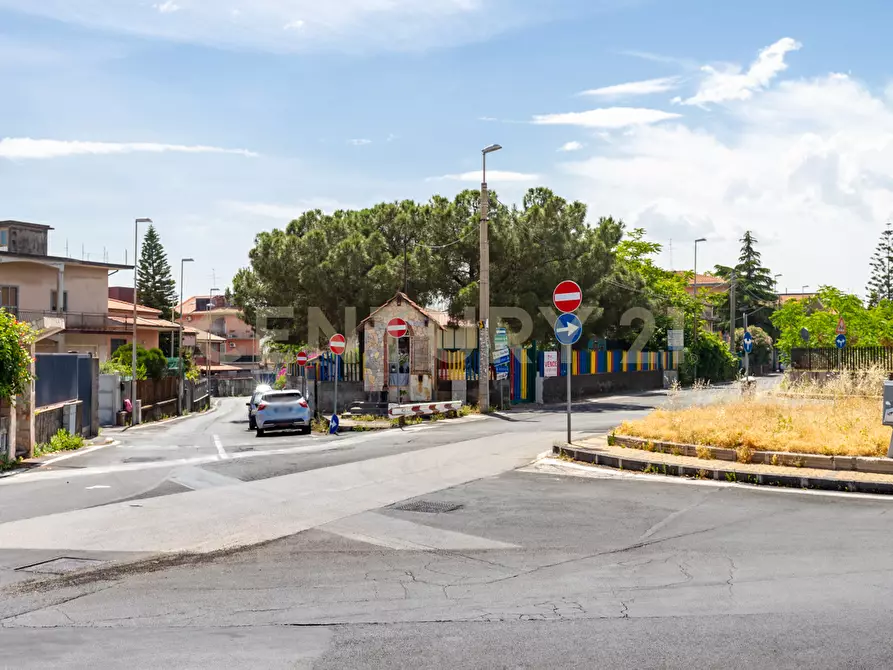 Immagine 36 di Trilocale in vendita  in Via Aquila 22 a Catania