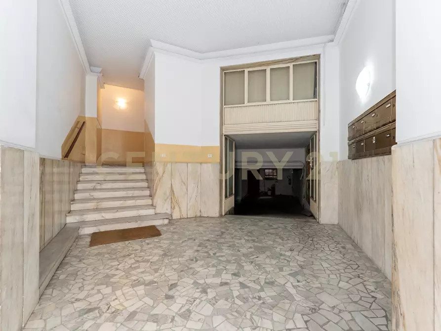 Immagine 28 di Garage in vendita  in Via Giacomo Leopardi 119 a Catania