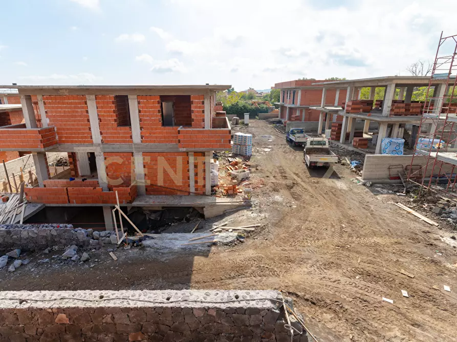 Immagine 44 di Villa in vendita  in Via Ruggero Leoncavallo 7 a Aci Sant'antonio