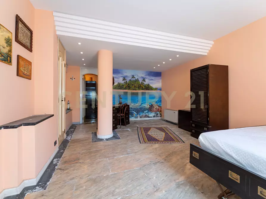 Immagine 32 di Villa in vendita  in Via Ingegnere 130 a Catania