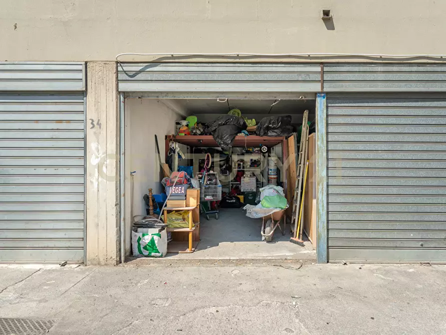 Immagine 50 di Quadrilocale in vendita  in Viale San Teodoro 7 a Catania