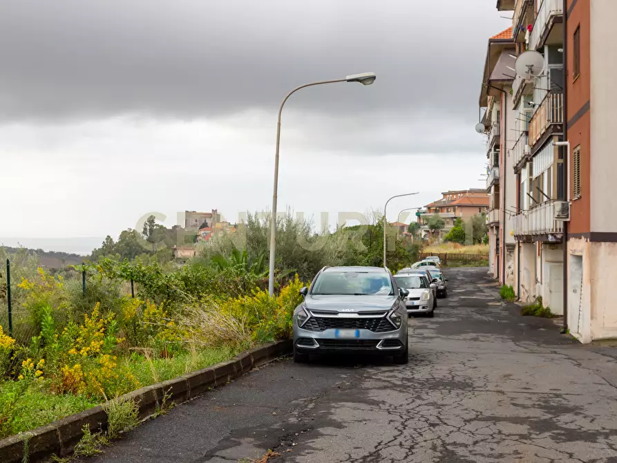 Immagine 45 di Pentalocale in vendita  in Viale Carmine Caruso 10 a Motta Sant'anastasia