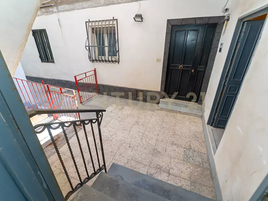 Immagine 17 di Quadrilocale in vendita  in Stradale Cravone 105 a Catania