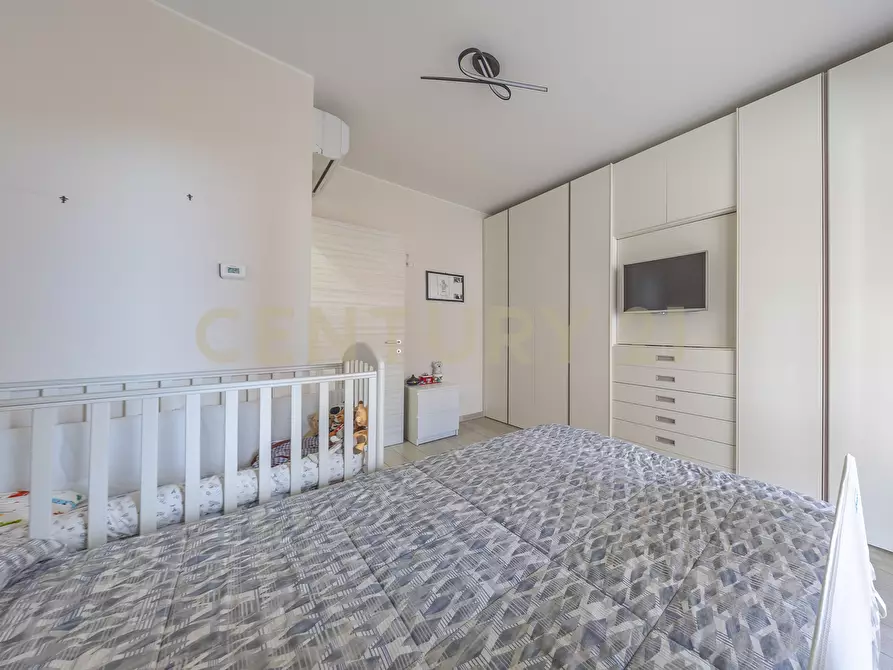 Immagine 21 di Bilocale in vendita  in Via Emanuela Loi 10 a Roma