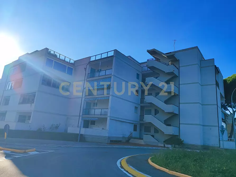 Immagine 22 di Quadrilocale in vendita  in Via Bartoli 5 a Follonica