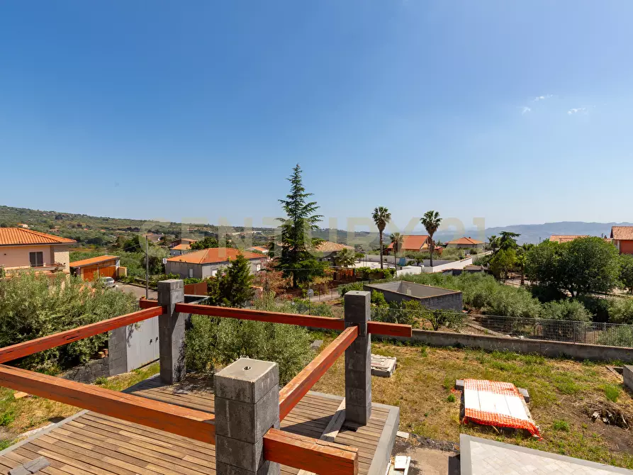 Immagine 73 di Villa in vendita  in SS284 a Adrano