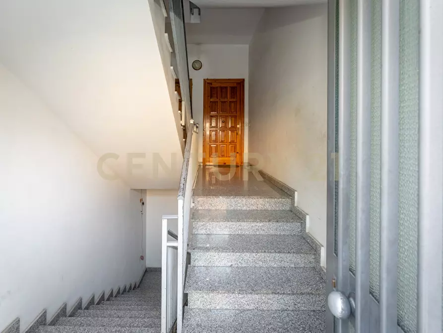 Immagine 4 di Pentalocale in vendita  in Via Antonio de Curtis 27 a Misterbianco