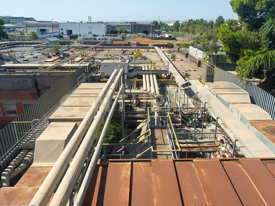 Immagine 50 di Attività artigianale in vendita  in Strada III Mimosa 14 a Catania