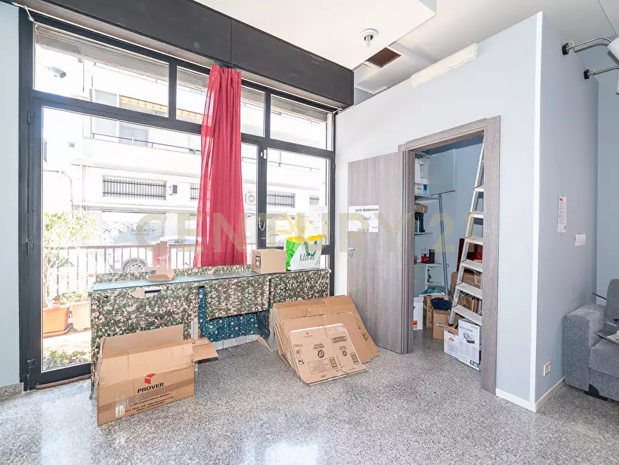 Immagine 13 di Locale commerciale in vendita  in Via Mario Rapisardi 20 a Fiumefreddo Di Sicilia