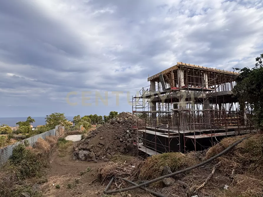 Immagine 5 di Villa in vendita  in Via Nino Martoglio S.N. a Aci Castello