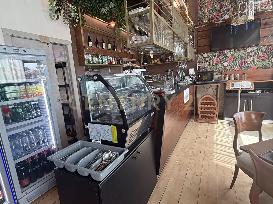 Immagine 23 di Bar / Ristorante in vendita  in Piazza Papa Giovanni XXIII 1 a Catania