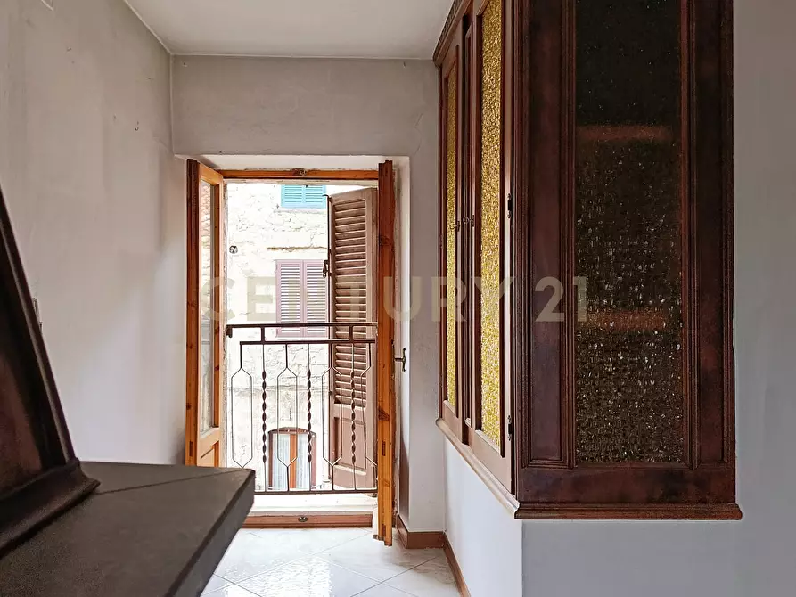 Immagine 9 di Pentalocale in vendita  in Via del Coro 47 a Piancastagnaio