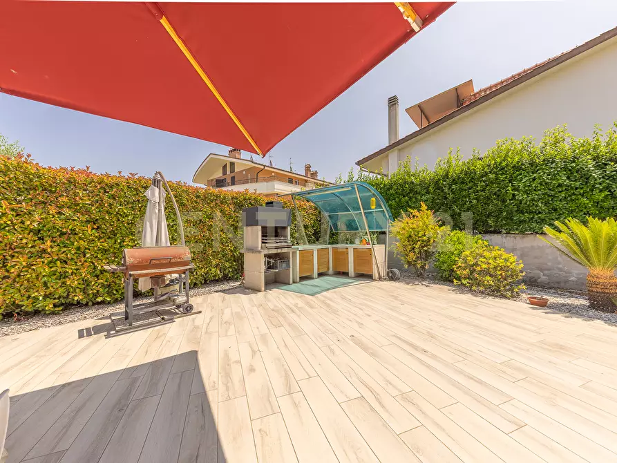 Immagine 23 di Villa in vendita  in Via Palmoli 27 a Roma