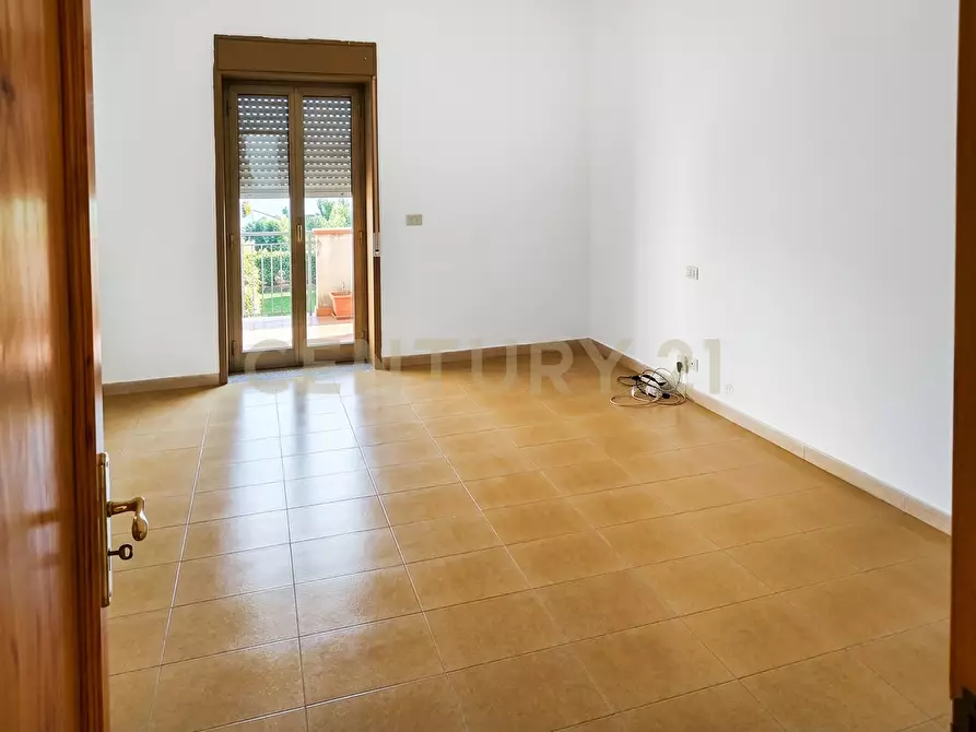 Immagine 12 di Appartamento in vendita  in Via Corinto 30 a Adrano