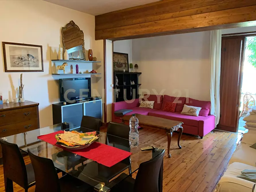 Immagine 4 di Bilocale in vendita  in Via delle Magnolie a San Felice Del Benaco