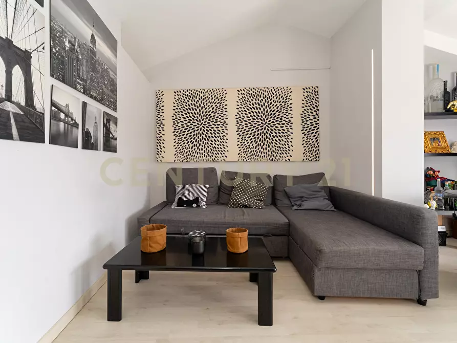 Immagine 74 di Quadrilocale in vendita  in Viale Giuseppe Lainò 7 a Catania