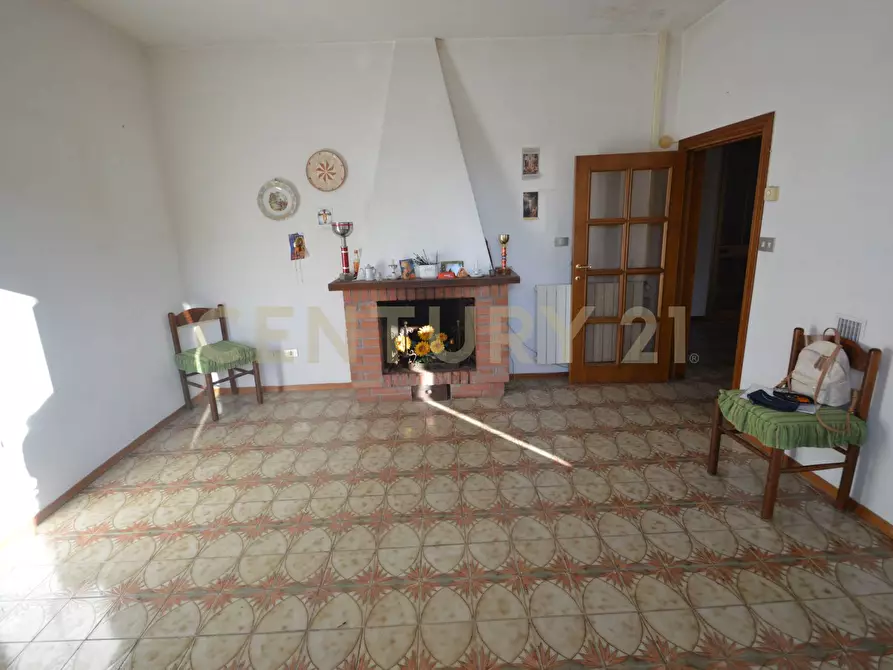 Immagine 1 di Casa indipendente in vendita  a Semproniano