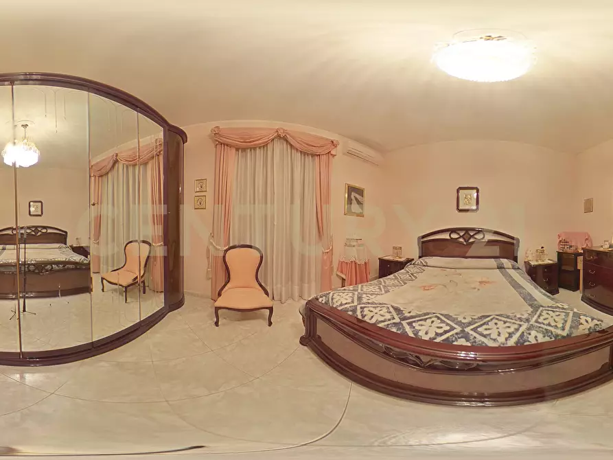 Immagine 46 di Quadrilocale in vendita  in Via Ercole Patti 91 a Pedara