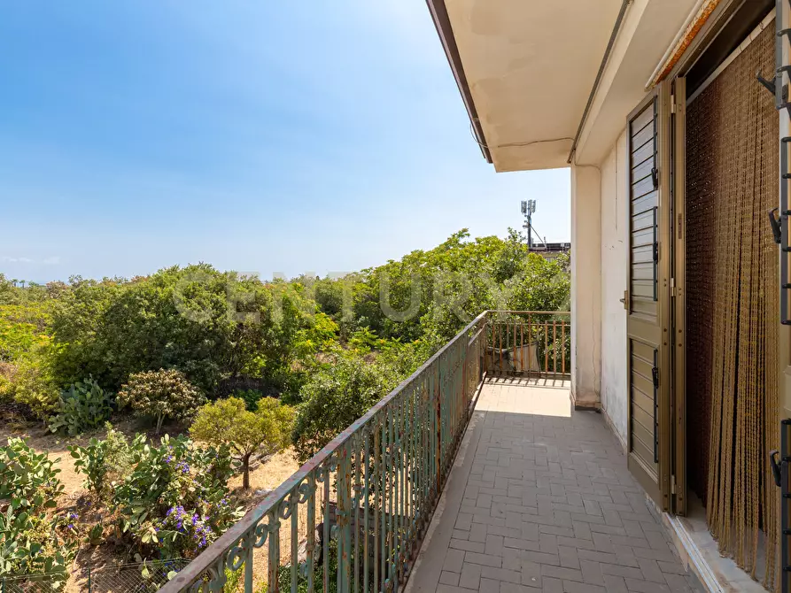 Immagine 49 di Pentalocale in vendita  in Via Vittorio Emanuele 181 a Viagrande