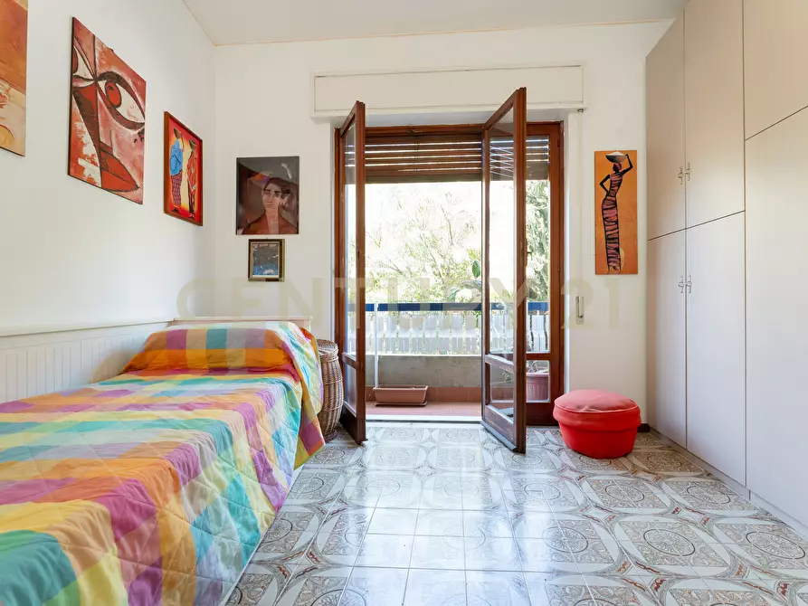 Immagine 41 di Pentalocale in vendita  in Via Cristoforo Colombo 1 a San Gregorio Di Catania