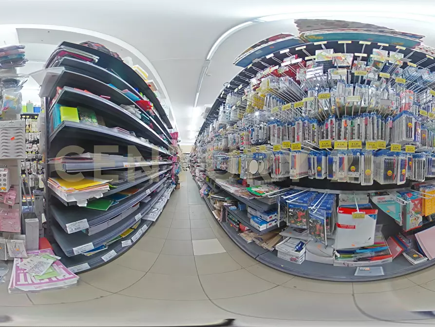 Immagine 39 di Attività commerciale in vendita  in Via Nizzeti 6 a Aci Catena