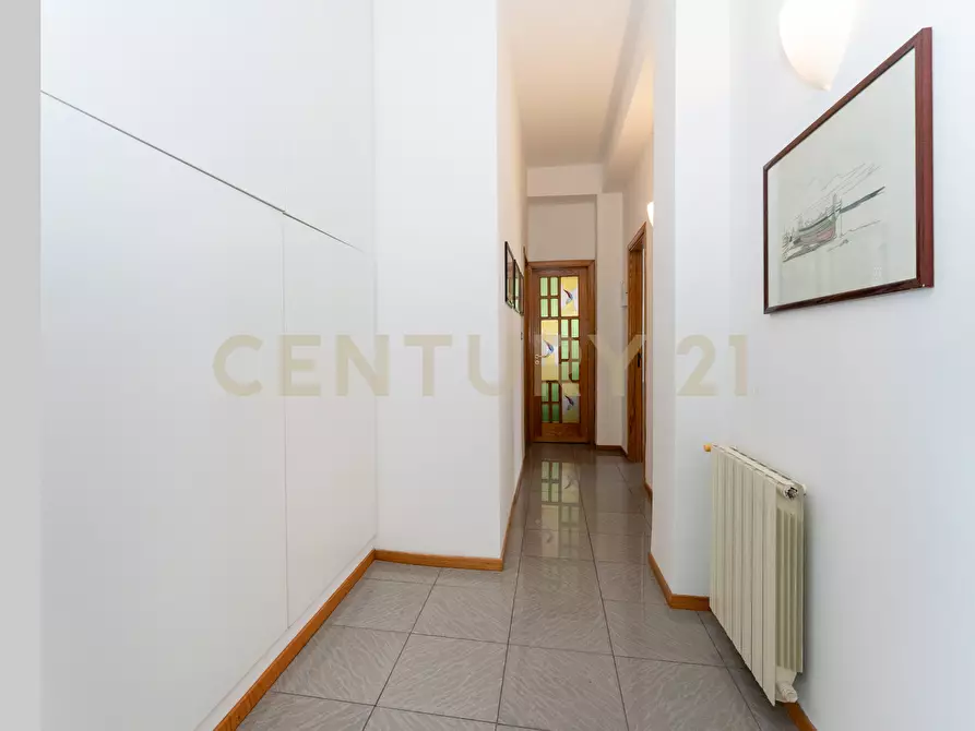 Immagine 30 di Pentalocale in vendita  in Via Salvatore Vigo 106 a Acireale