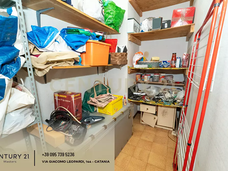 Immagine 16 di Trilocale in vendita  in Via Caduti del Lavoro 2 a Gravina Di Catania