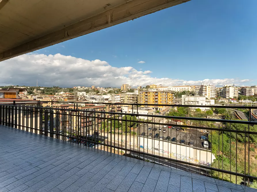 Immagine 18 di Attico in vendita  in Via Vincenzo Giuffrida 203 a Catania