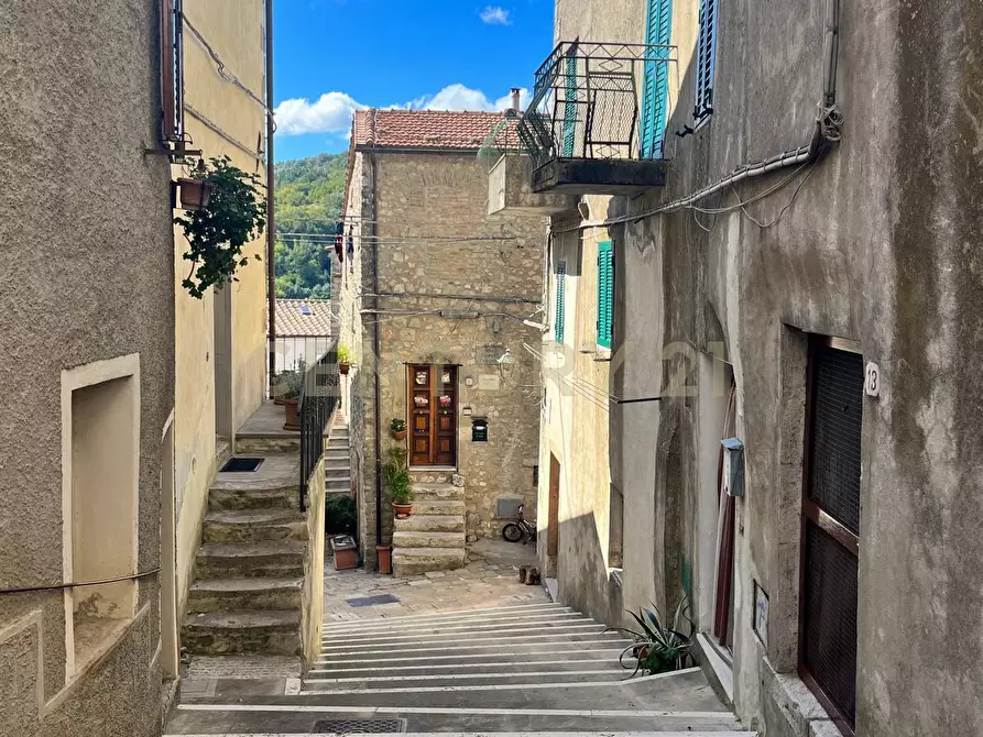 Immagine 21 di Porzione di casa in vendita  in via della cisterna snc a Semproniano