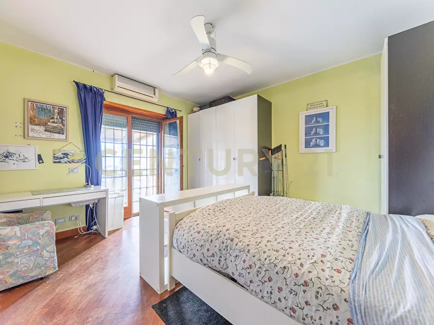 Immagine 15 di Villa in vendita  in Via Calabria 4 a Ardea