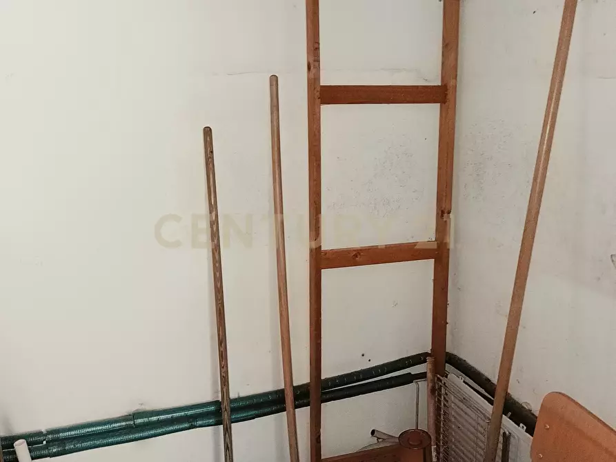 Immagine 13 di Pentalocale in vendita  in Via Monte Cencio 1 a Ragusa