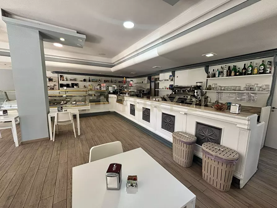 Immagine 1 di Bar / Ristorante in vendita  in Viale Zecchino 105 a Siracusa