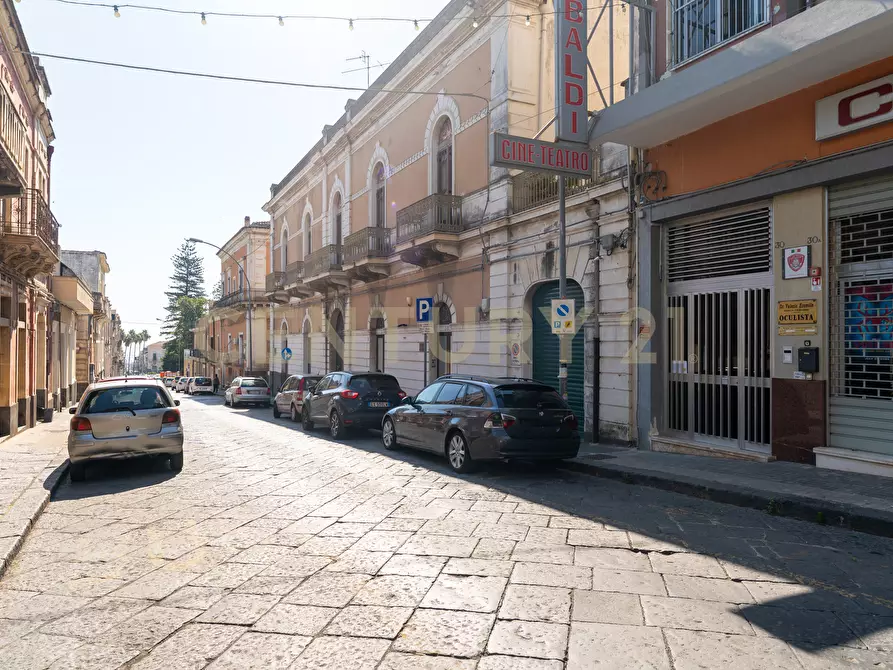 Immagine 25 di Ufficio in affitto  in Via Garibaldi 30 a Giarre