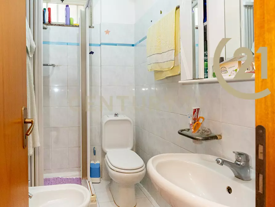 Immagine 19 di Trilocale in vendita  in Via Giuseppe Verdi 40 a Roccalumera