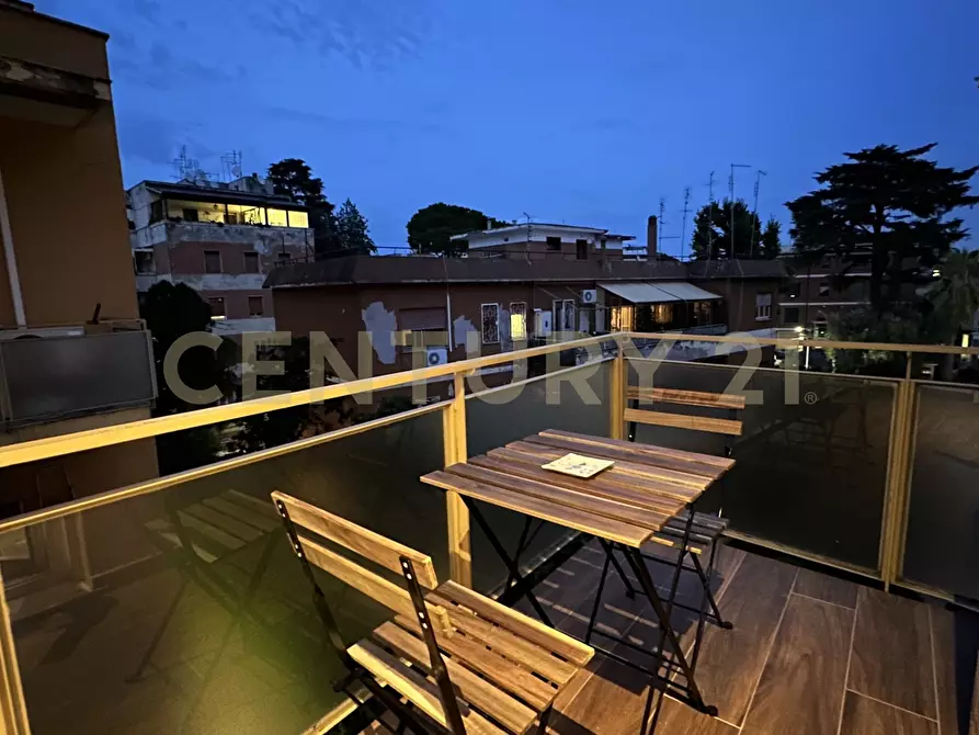 Immagine 73 di Bilocale in affitto  in Via Montecristo 10 a Roma