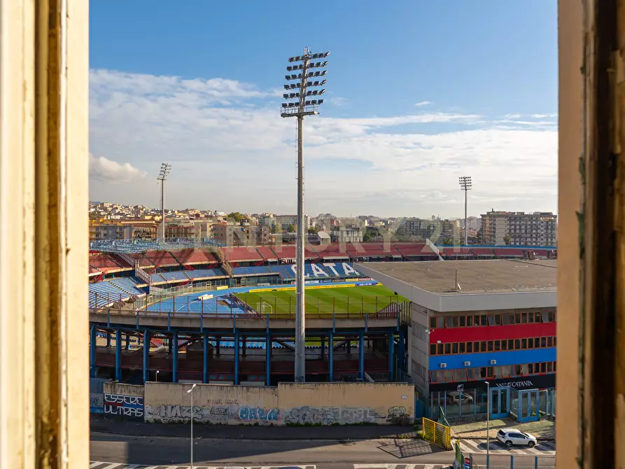 Immagine 54 di Pentalocale in vendita  in Piazza Spedini 8 a Catania