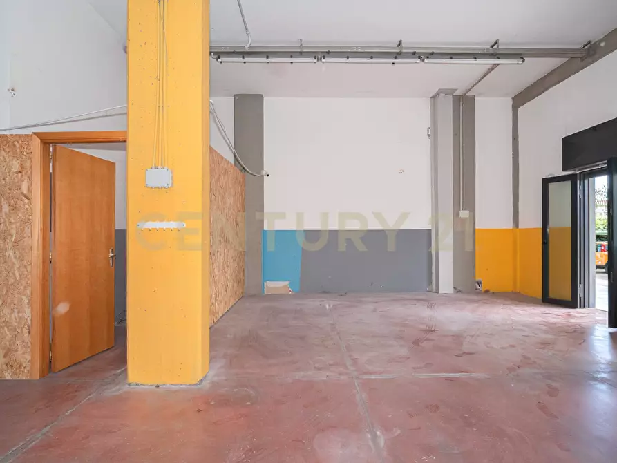 Immagine 10 di Attività artigianale in vendita  in Viale San Teodoro 4i a Catania
