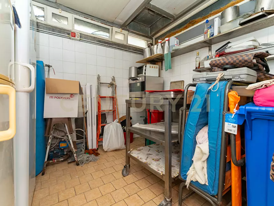 Immagine 25 di Bar / Ristorante in vendita  in Via Milo 10 a Catania