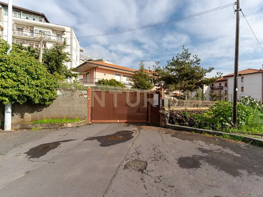 Immagine 28 di Appartamento in vendita  in Via Salvatore Quasimodo 7 a Gravina Di Catania