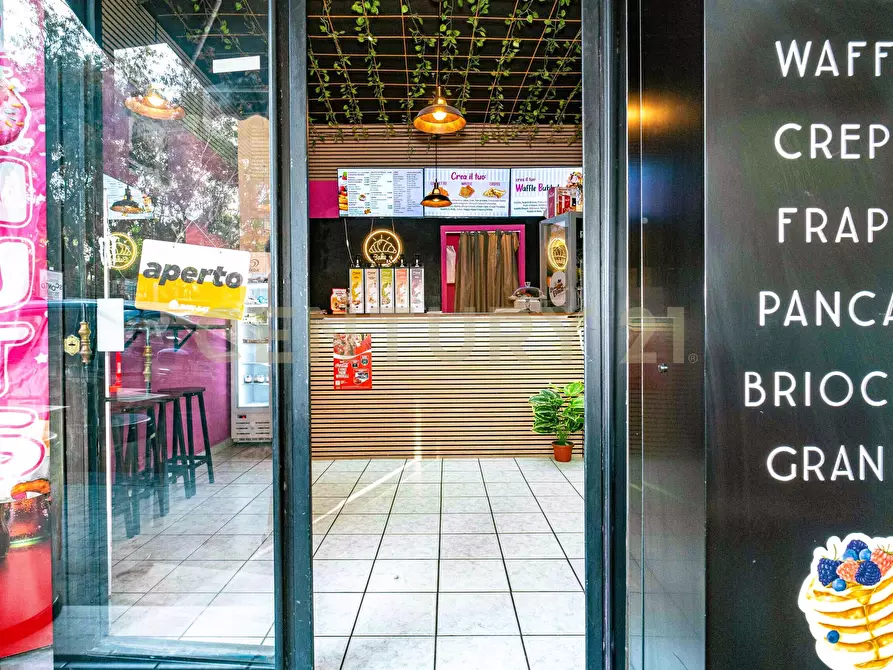 Immagine 16 di Bar / Ristorante in vendita  in Via Padova 120 a Catania