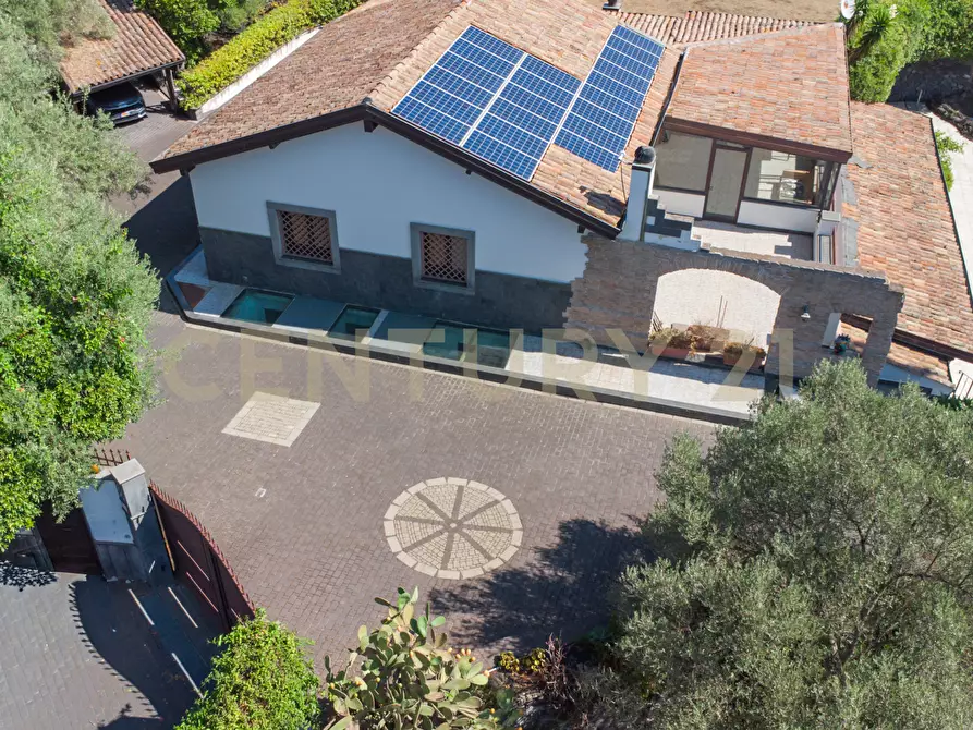 Immagine 8 di Villa in vendita  in Via Fisichelli a San Giovanni La Punta