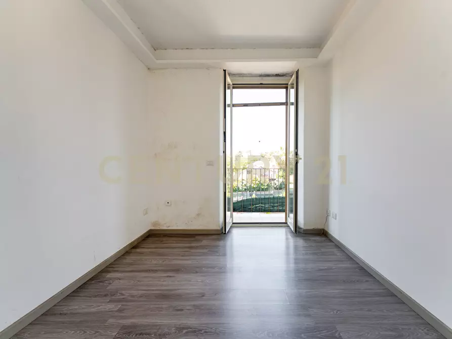 Immagine 23 di Trilocale in vendita  in Via Vittorio Emanuele Orlando 24 a Tremestieri Etneo