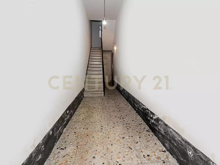 Immagine 5 di Pentalocale in vendita  in Via Bruno Buozzi 50 a Misterbianco