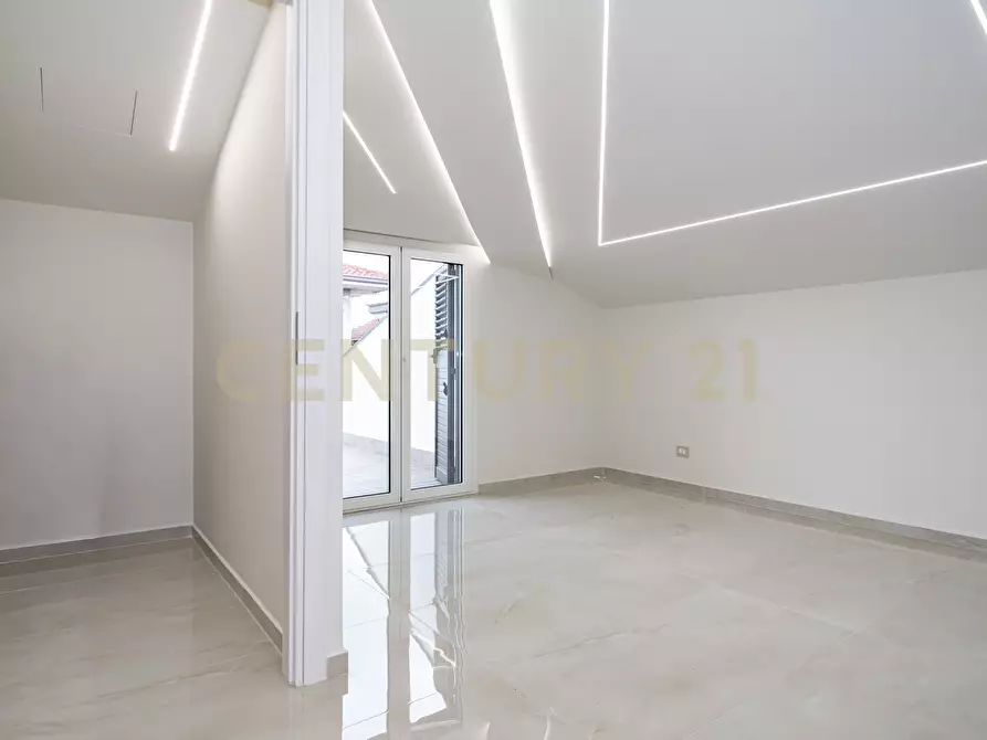 Immagine 25 di Quadrilocale in vendita  in Via delle Rose 17 a Valverde