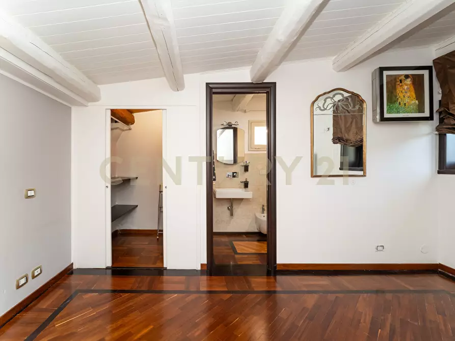 Immagine 38 di Villetta a schiera in vendita  in Via Maria Gianni 81 a Catania